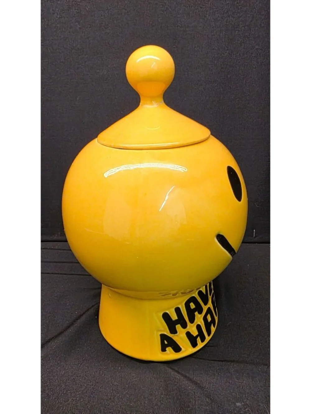 Vintage 1970s McCoy Pottery USA Smiley Face Cookie Jar 